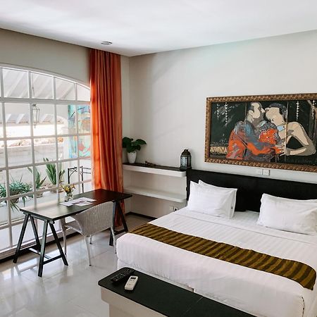 Отель Casa Artista By Kresna Hospitality Семиньяк Экстерьер фото